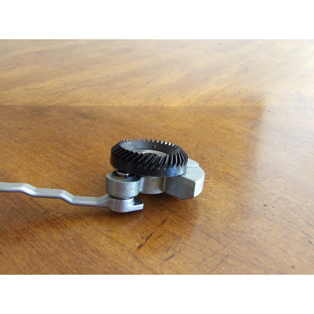 OEM Genuine Bernina 1008 Sewing Machine Replacement Part: 0-453 4 B9448-1 - Picture 4 of 9